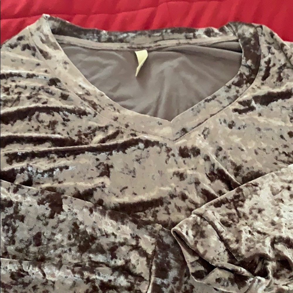 Like new velour top